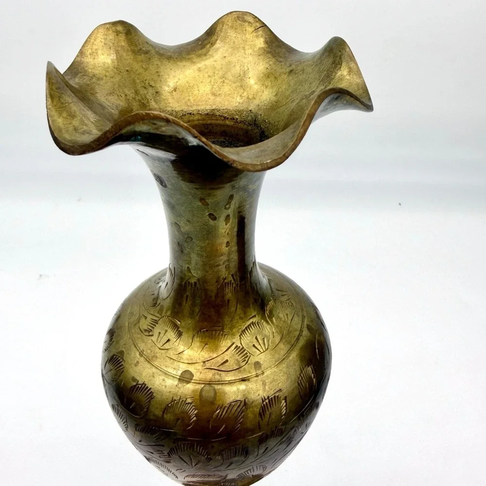 Vintage Etched Brass‎ Vase 10in Pedestal Fluted Rim Botanical Leaf Pattern